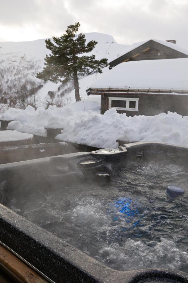 Strandafjellet Mountain Lodge Странда Экстерьер фото